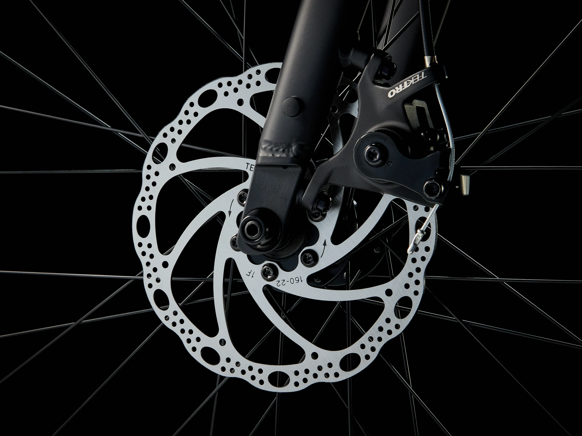 Thunderstrike cycle features Flat Mount Disc Brakes